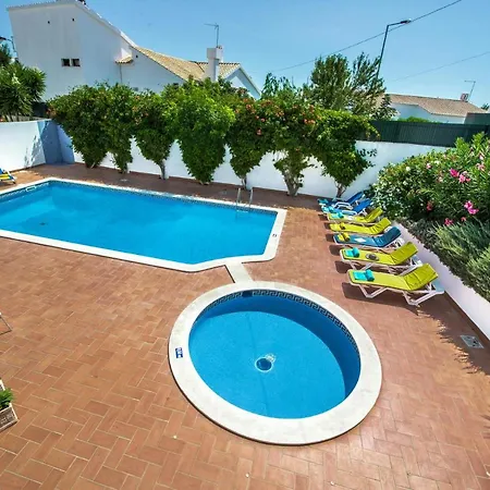 Papi By * 阿尔布费拉